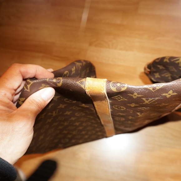 Louis Vuitton Keepall Monogram Duffle - Picture 9 of 9